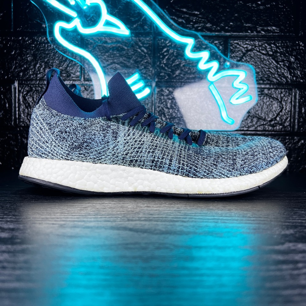 Adidas Ultraboost Parley Caddie SAMPLE Men’s Running Gym Shoes Sneakers Blue - 9